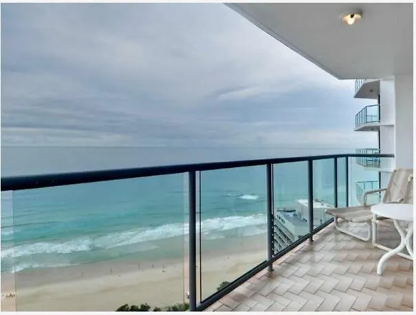 Endless Ocean Views, Spacious, Resort Facilities Gold Coast Australia